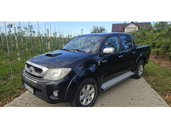 טנדר TOYOTA Hilux