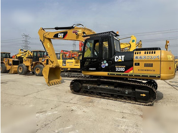 מחפר סורק CATERPILLAR 320D