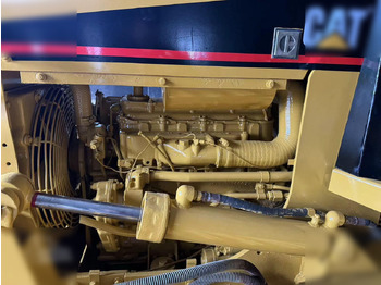 דחפור CATERPILLAR D4C: תמונה 4