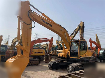 מחפר סורק HYUNDAI ROBEX 220 LC-9S: תמונה 2
