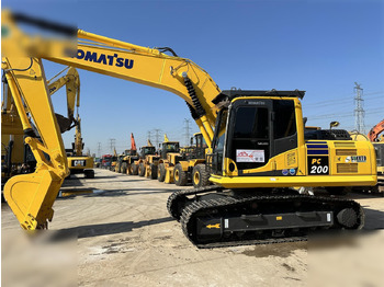 מחפר סורק KOMATSU PC200-8