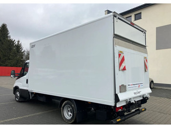 כלי רכב מסחרי עם תיבה Iveco DAILY 35C16 kontener kurierka winda STAN PERFEKCYJNY: תמונה 4