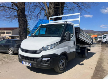 כלי רכב מסחרי מזהיר IVECO Daily 35c14