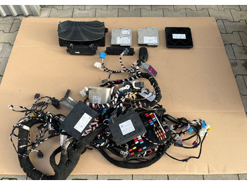 תא ופנים הרכב MAN TGS