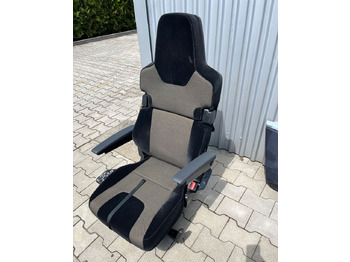 תא ופנים הרכב MAN TGX