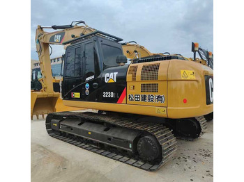 מחפר CATERPILLAR 323D
