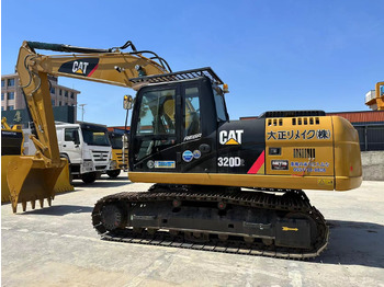 מחפר CATERPILLAR 320D
