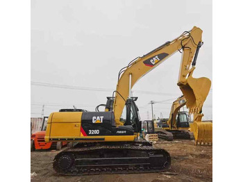מחפר CATERPILLAR 320D