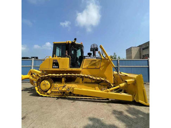 דחפור KOMATSU D65