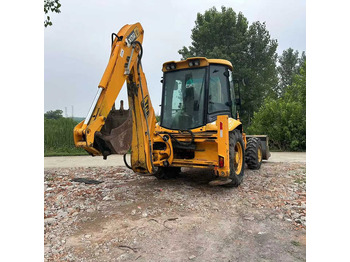 מחפרון JCB 3CX
