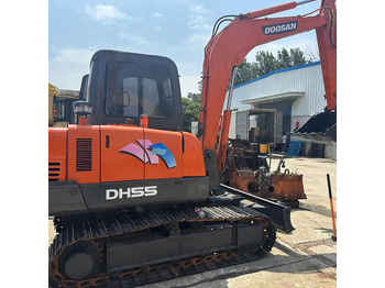 מחפר DOOSAN DH55