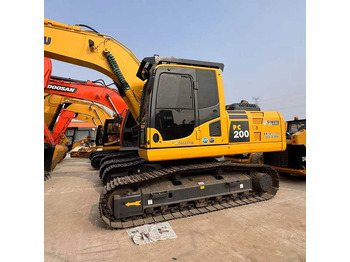 מחפר KOMATSU PC200-8