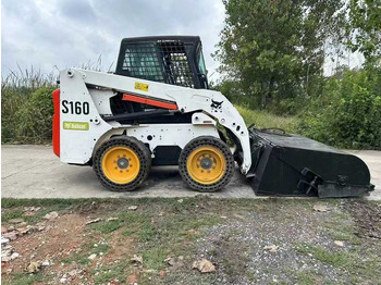 מעמיס היגוי החלקה USED BOBCAT S160 Skid-steer Loader with Very Good Performance Is for Sale at a Low Price.: תמונה 3