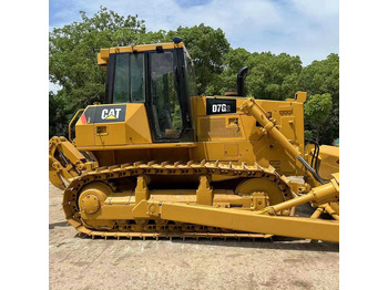 דחפור CATERPILLAR D6D