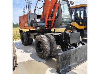 מחפר HITACHI ZX130W