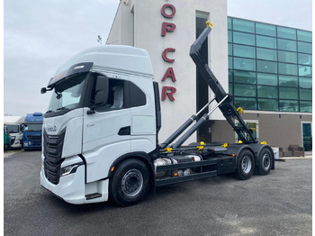 משאית הרמת וו IVECO S-WAY
