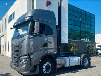 יחידת טרקטור IVECO S-WAY