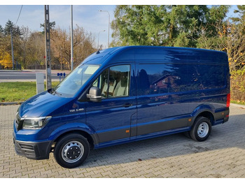 כלי רכב מסחרי עם לוח MAN TGE