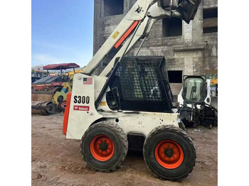 מעמיס היגוי החלקה BOBCAT S300