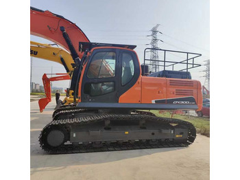 מחפר סורק DOOSAN DX300LC