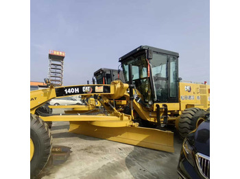 מפלסת CATERPILLAR 140H