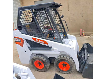מעמיס היגוי החלקה BOBCAT S160