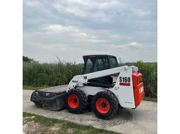 מעמיס היגוי החלקה BOBCAT S160