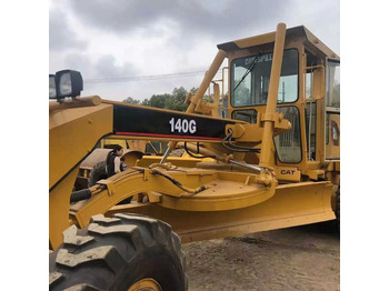 מפלסת CATERPILLAR 140G