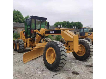 מפלסת CATERPILLAR 140H