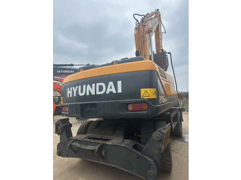 הַחכָּרָה  Used Hyundai Korea Hydraulic Excavator Hyundai 210-9 Excavator Excellent Condition 21 Ton Used Excavator for Sale [ Copy ] [ Copy ] Used Hyundai Korea Hydraulic Excavator Hyundai 210-9 Excavator Excellent Condition 21 Ton Used Excavator for Sale [ Copy ] [ Copy ]: תמונה 2