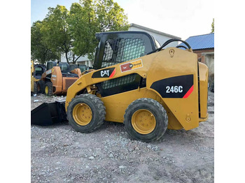 מעמיס היגוי החלקה CATERPILLAR 226