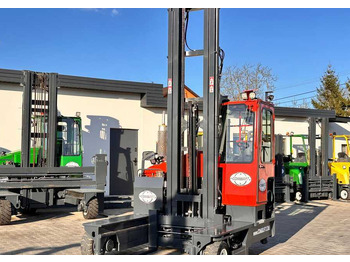 משאית הגעה ב-4 דרכים COMBILIFT
