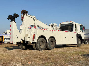 משאית גרירה SINOTRUK