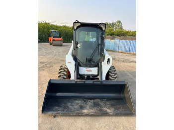 מעמיס היגוי החלקה BOBCAT S550