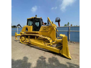 דחפור KOMATSU D65