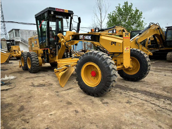 מכונת בנייה CATERPILLAR