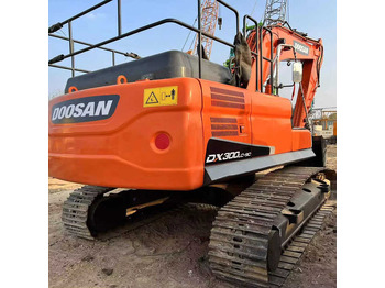 מחפר DOOSAN DX300