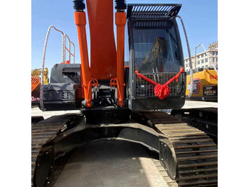מחפר HITACHI ZX200