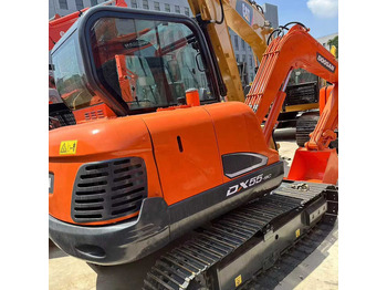 מחפר DOOSAN DX55