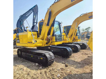 מחפר סורק KOMATSU PC120-8