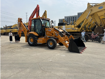 מחפרון JCB 3CX