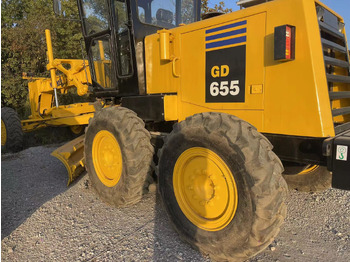 מפלסת KOMATSU GD655: תמונה 3