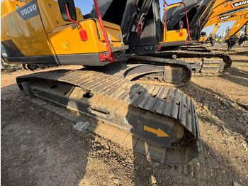מחפר סורק VOLVO EC250D: תמונה 3