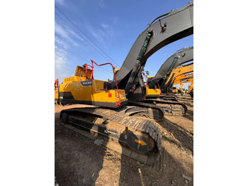 מחפר סורק VOLVO EC250D: תמונה 2