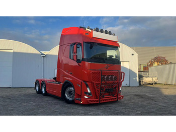 יחידת טרקטור VOLVO FH16 750