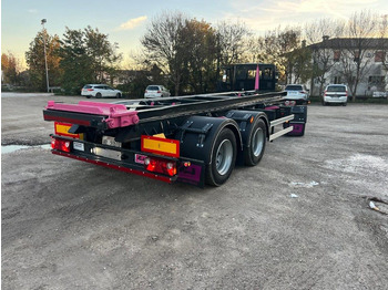 קרון נגרר מתגלגל/ מדלג