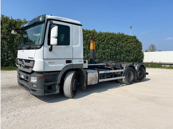 משאית הרמת וו MERCEDES-BENZ Actros