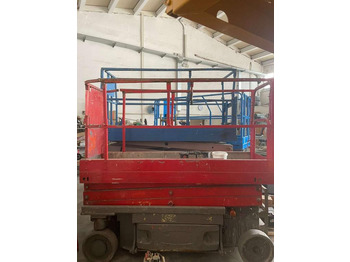 מעלית מספריים JLG