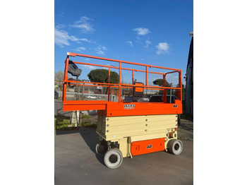 מעלית מספריים JLG