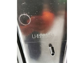 חָדָשׁ גוף וחלק חיצוני BŁOTNIKi CHLAPACZ DAF XF Lh OM 1997261 ORYGINAŁ: תמונה 2